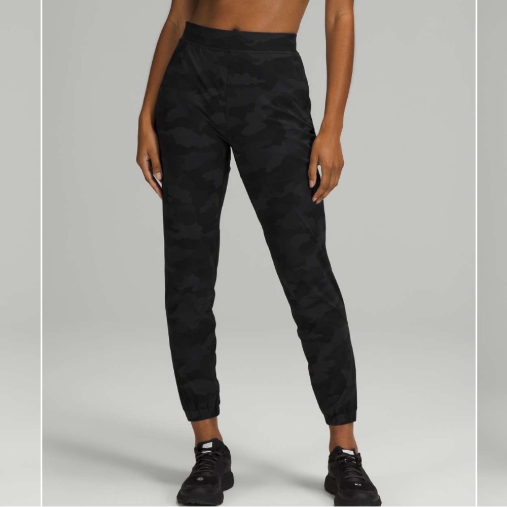 Lululemon Adapted State High Rise Joggers 28” Heritage 365 Camo Deep Coal Size 8 - Picture 2 of 16
